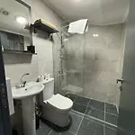Mira Palace & 3*