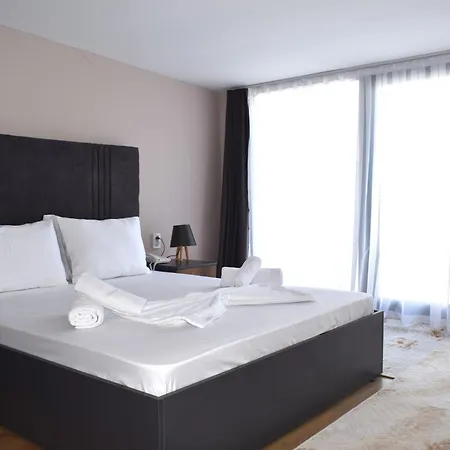 Otel Mira Palace & 3*