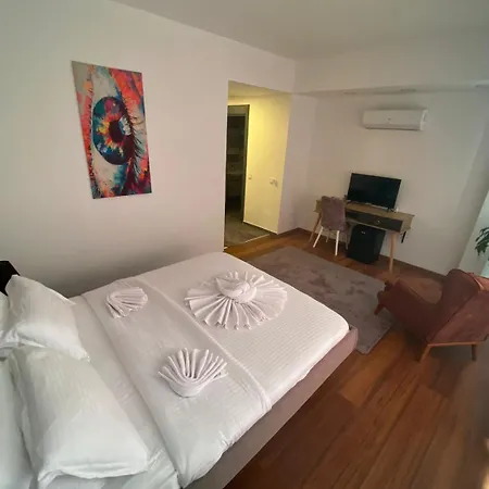 Mira Palace & 3* Сіде