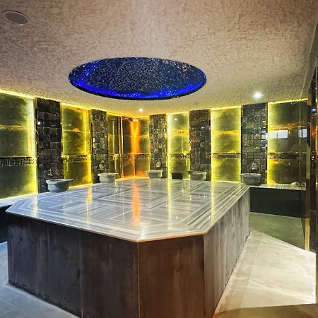 Hotel Mira Palace & 3*