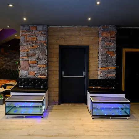 Mira Palace & 3*
