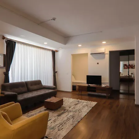Mira Palace & Side
