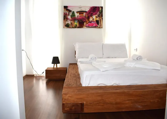 Mira Palace & Hotel Sidé