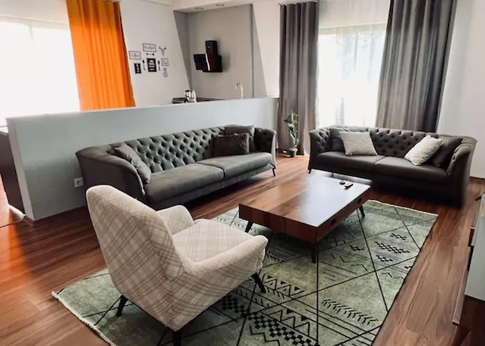 Mira Palace & Hotel Sidé