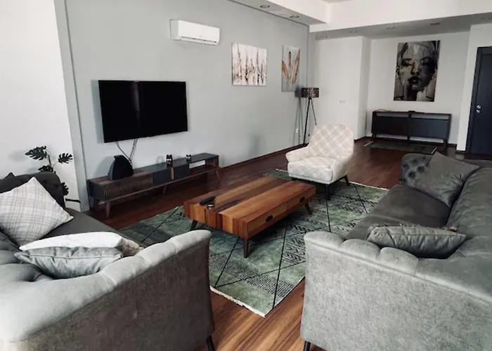 Mira Palace & 호텔