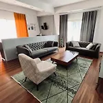 Ξενοδοχείο Mira Palace &