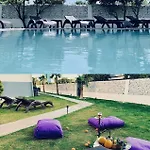 Mira Palace & Ξενοδοχείο