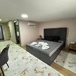 Mira Palace & Ξενοδοχείο