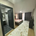 Mira Palace & Ξενοδοχείο