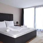 Ξενοδοχείο Mira Palace & 3*