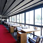 Mira Palace & Ξενοδοχείο