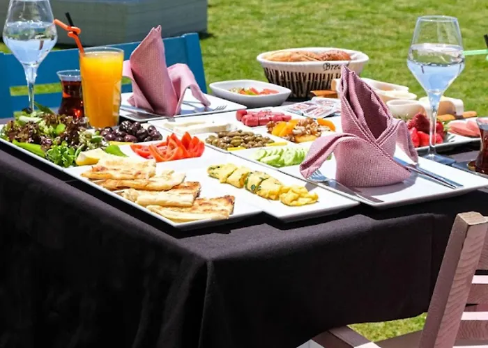 Mira Palace & Готель Сіде